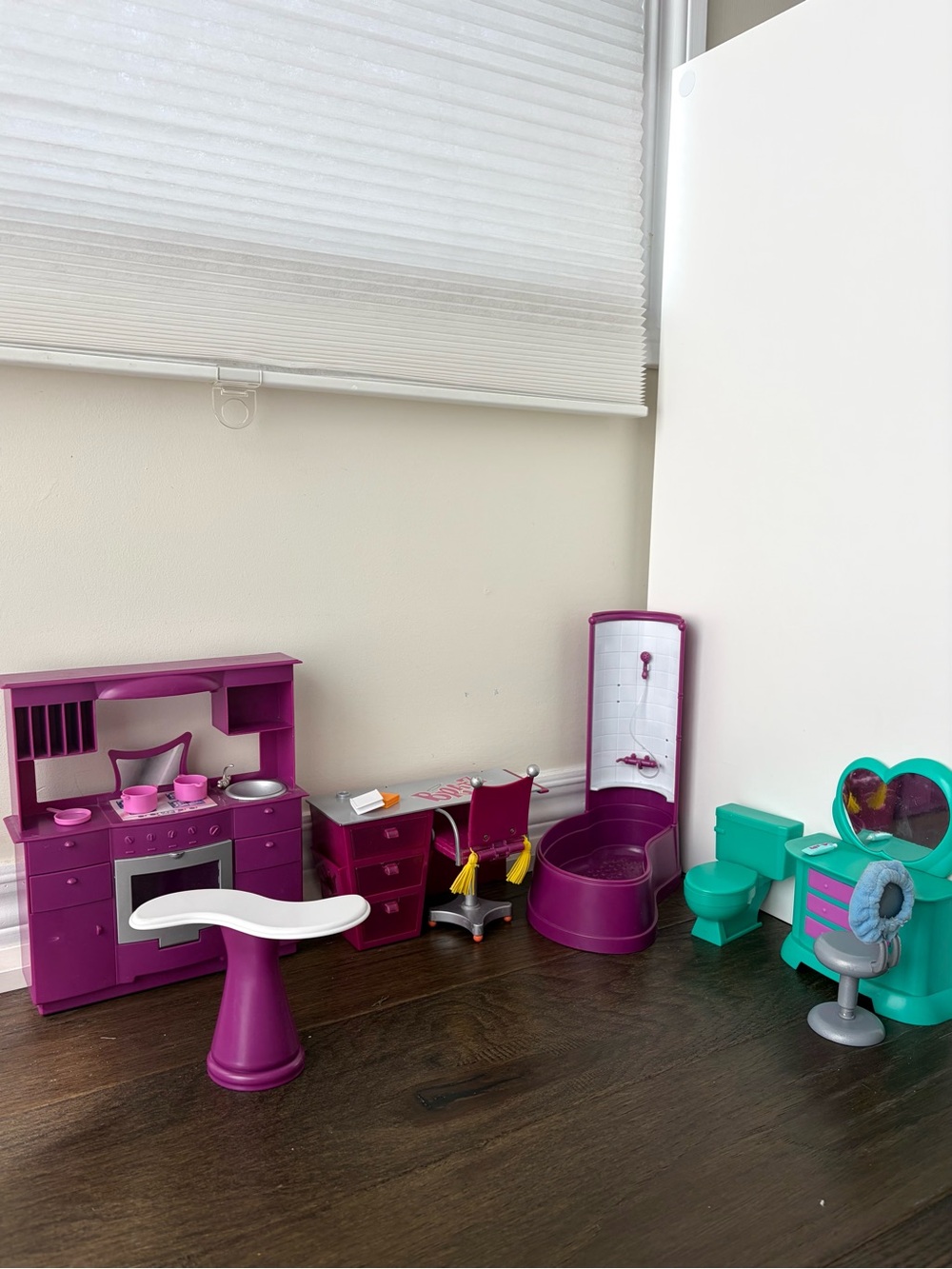 Y2K BRATZ DOLL HOUSE FURNITURE LOT 🌟